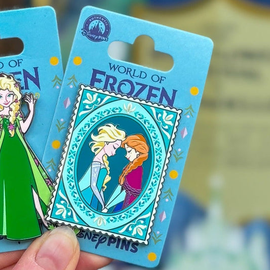 Pin Sello Elsa y Anna World of Frozen Disneyland Paris