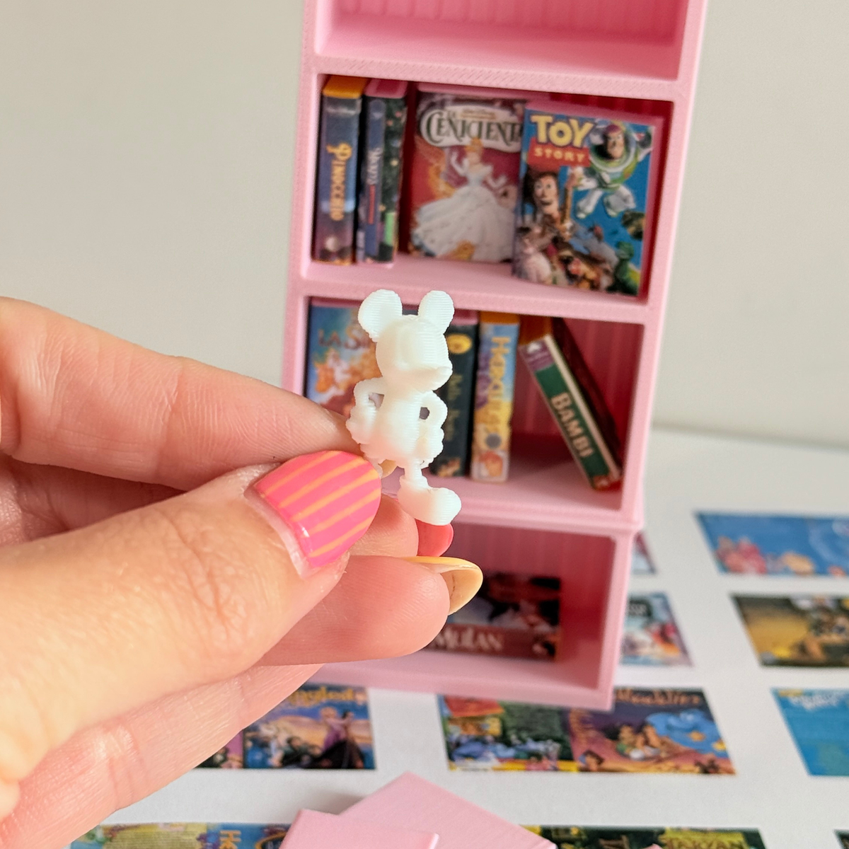 Decora tu MINI estantería Disney