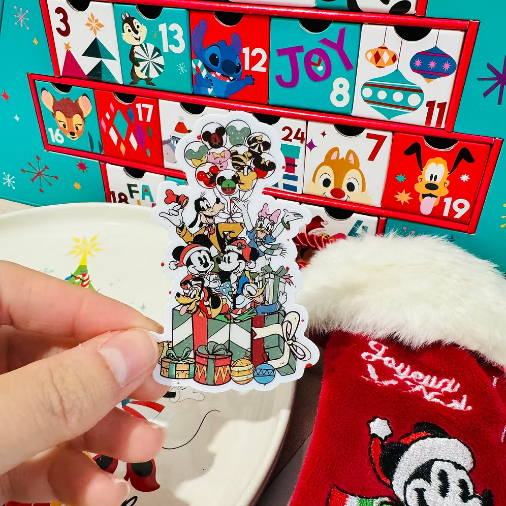 Pegatina regalos Mickey Mouse Minnie y amigos Navidad