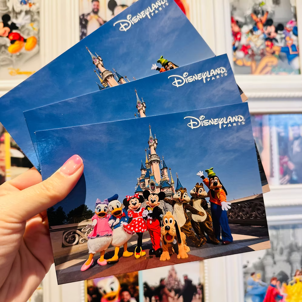 Postal Disneyland Paris Personajes Castillo