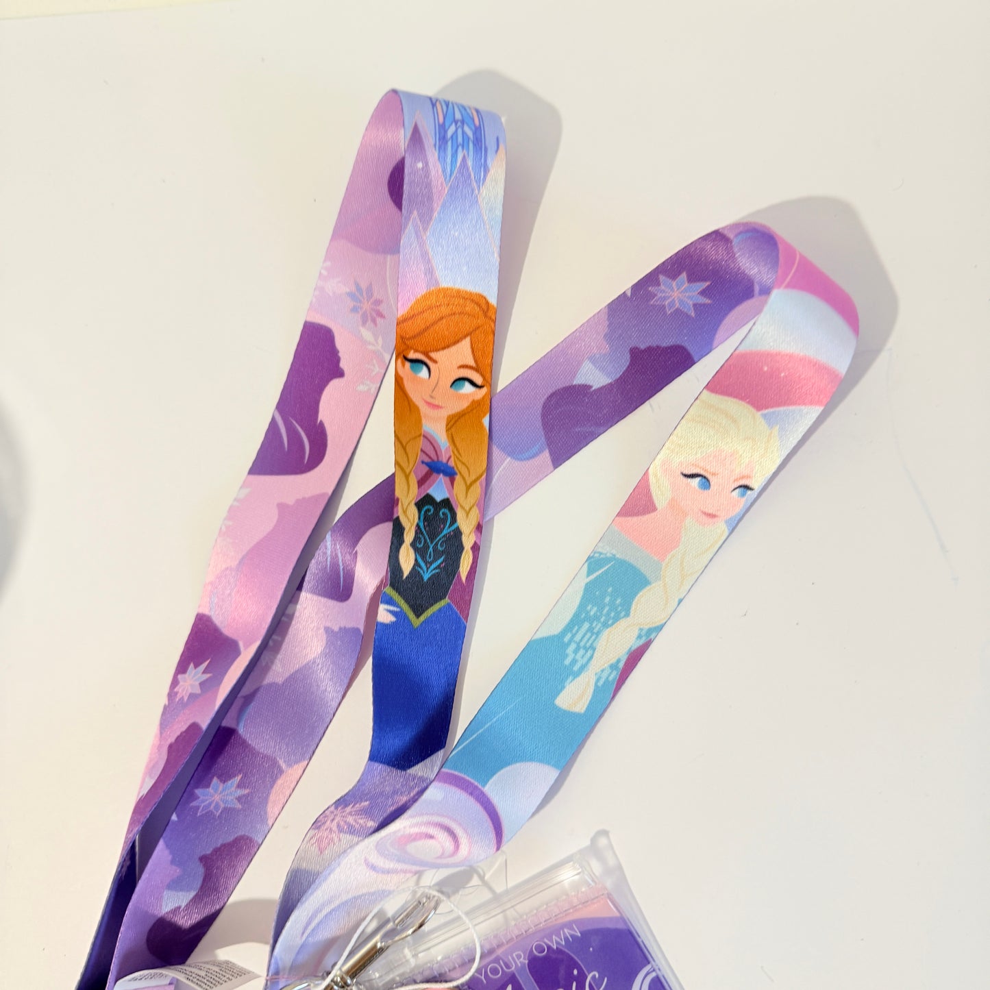 Lanyard Anna Elsa Olaf Frozen Disneyland Paris