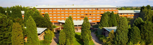 Hotel Disney Sequoia Lodge en Disneyland Paris, hotel de estilo montaña y naturaleza
