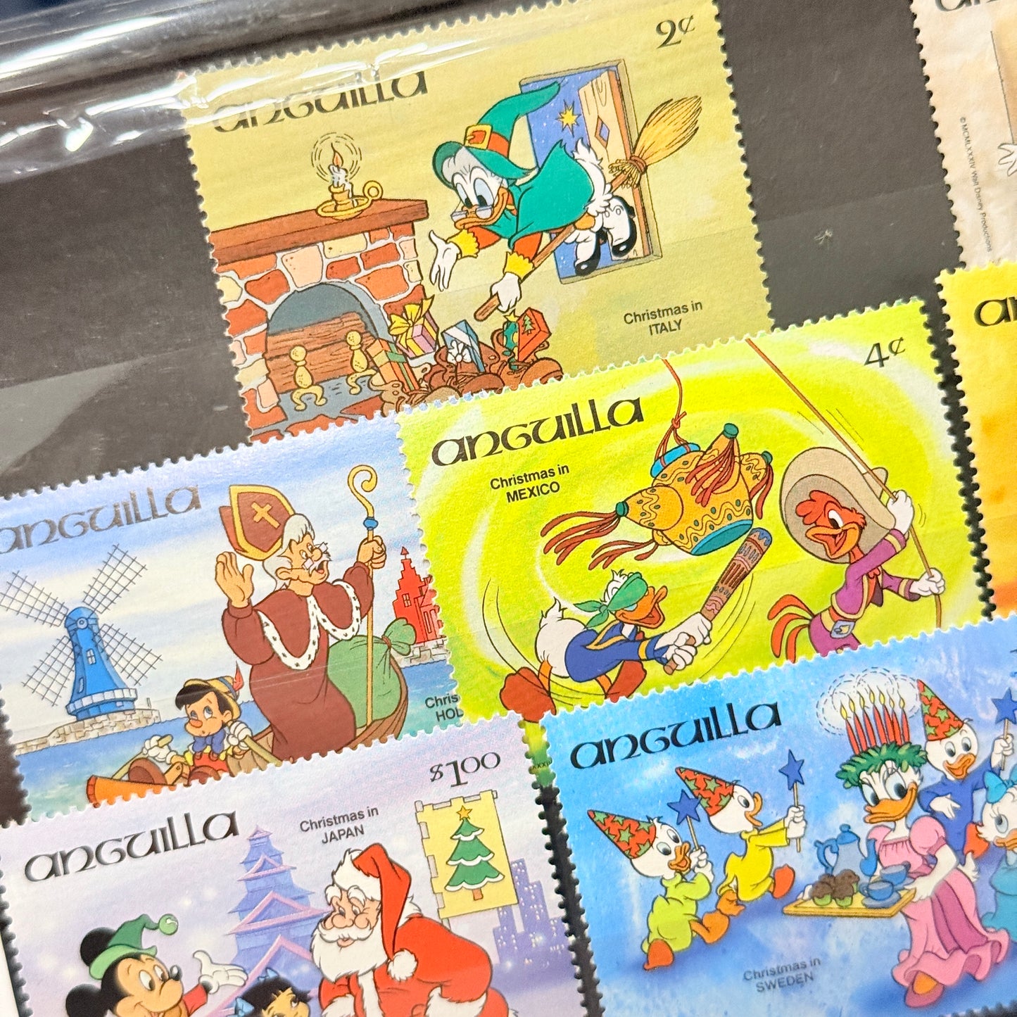 Set 8 Sellos Navidad Anguilla Países del Mundo Mickey Mouse y Amigos