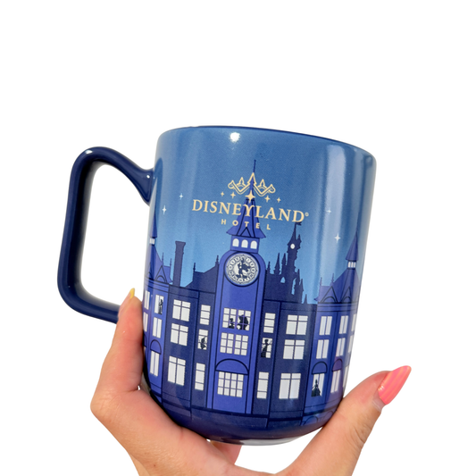 Taza de Cerámica Mickey y Minnie Mouse Royal Banquet – Exclusiva Disneyland Hotel
