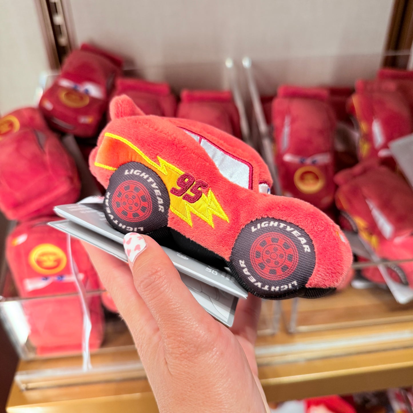 Peluche de Hombro Rayo McQueen Cars Disneyland Paris