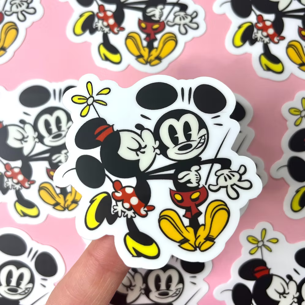 Pegatina Kiss Minnie a Mickey Mouse
