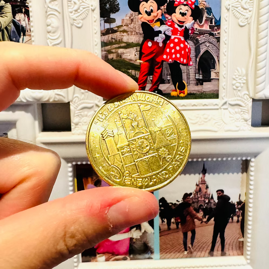 Moneda Small World Disneyland Paris