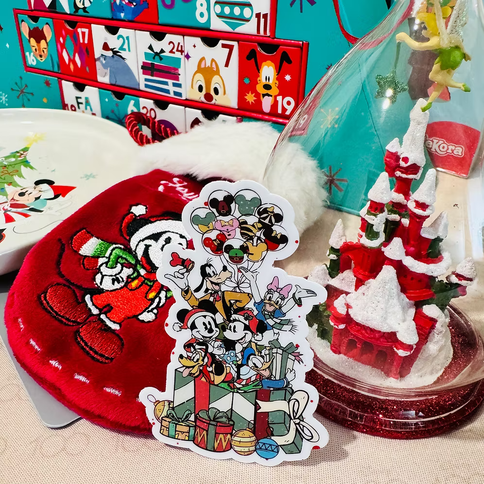 Pegatina regalos Mickey Mouse Minnie y amigos Navidad