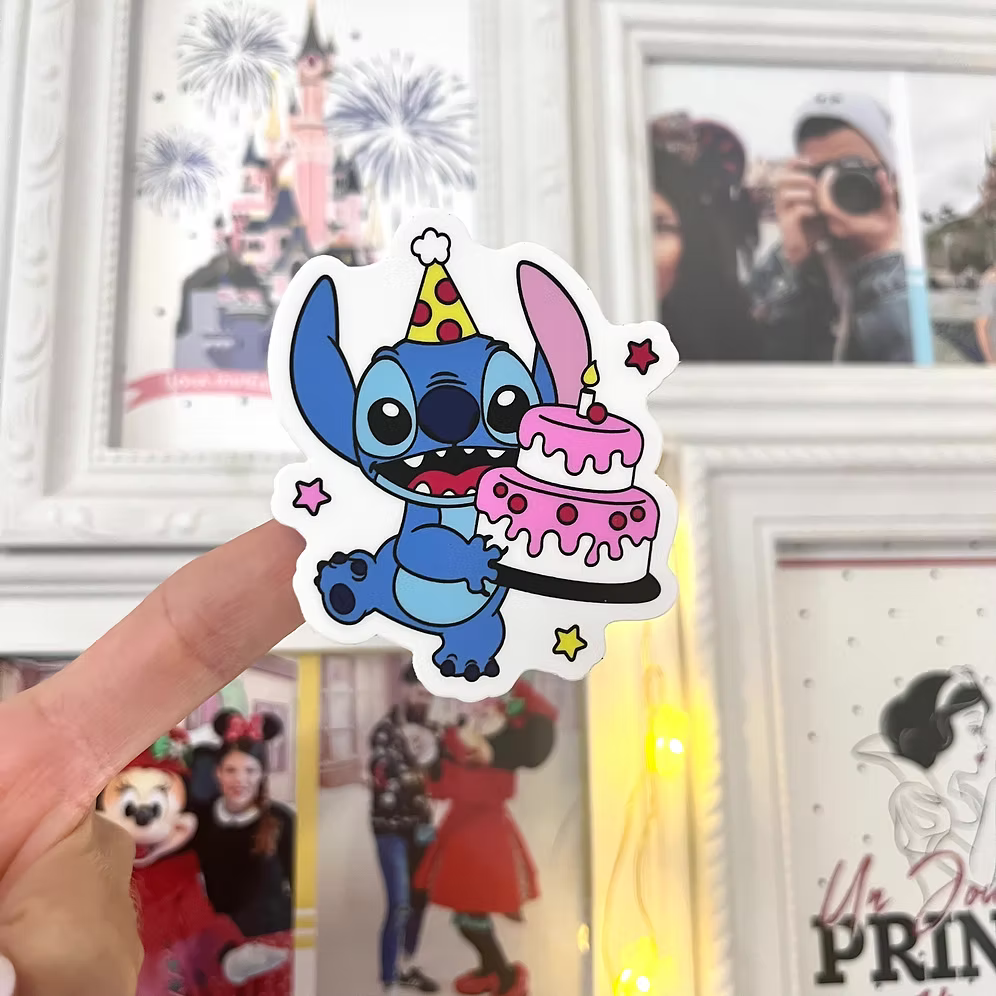 Pegatina Stitch tarta de Cumpleaños