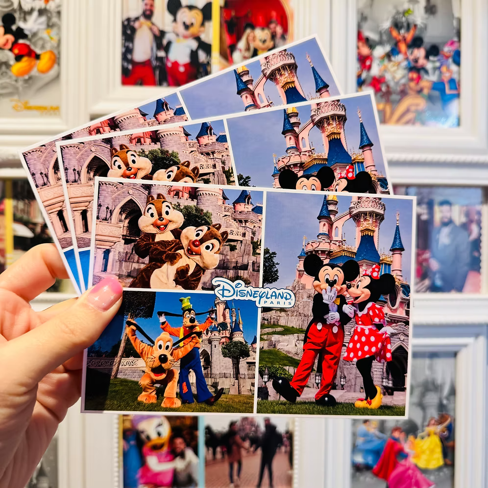 Postal Disneyland Paris Personajes Castillo