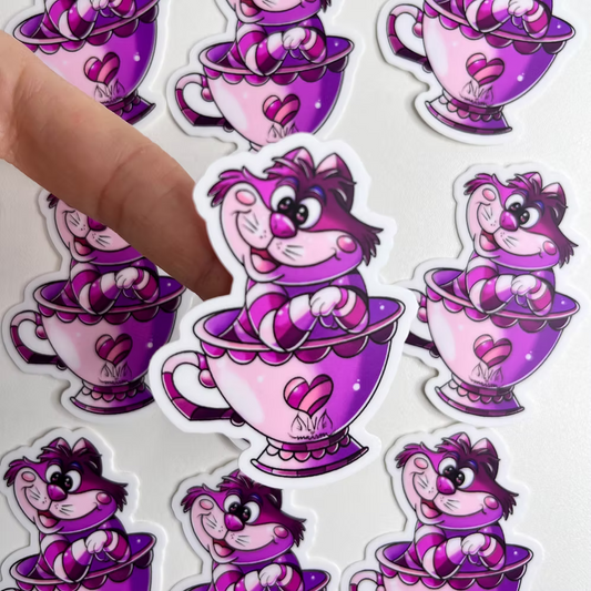 Pegatina Gato Cheshire en Taza Alicia Pais Maravillas