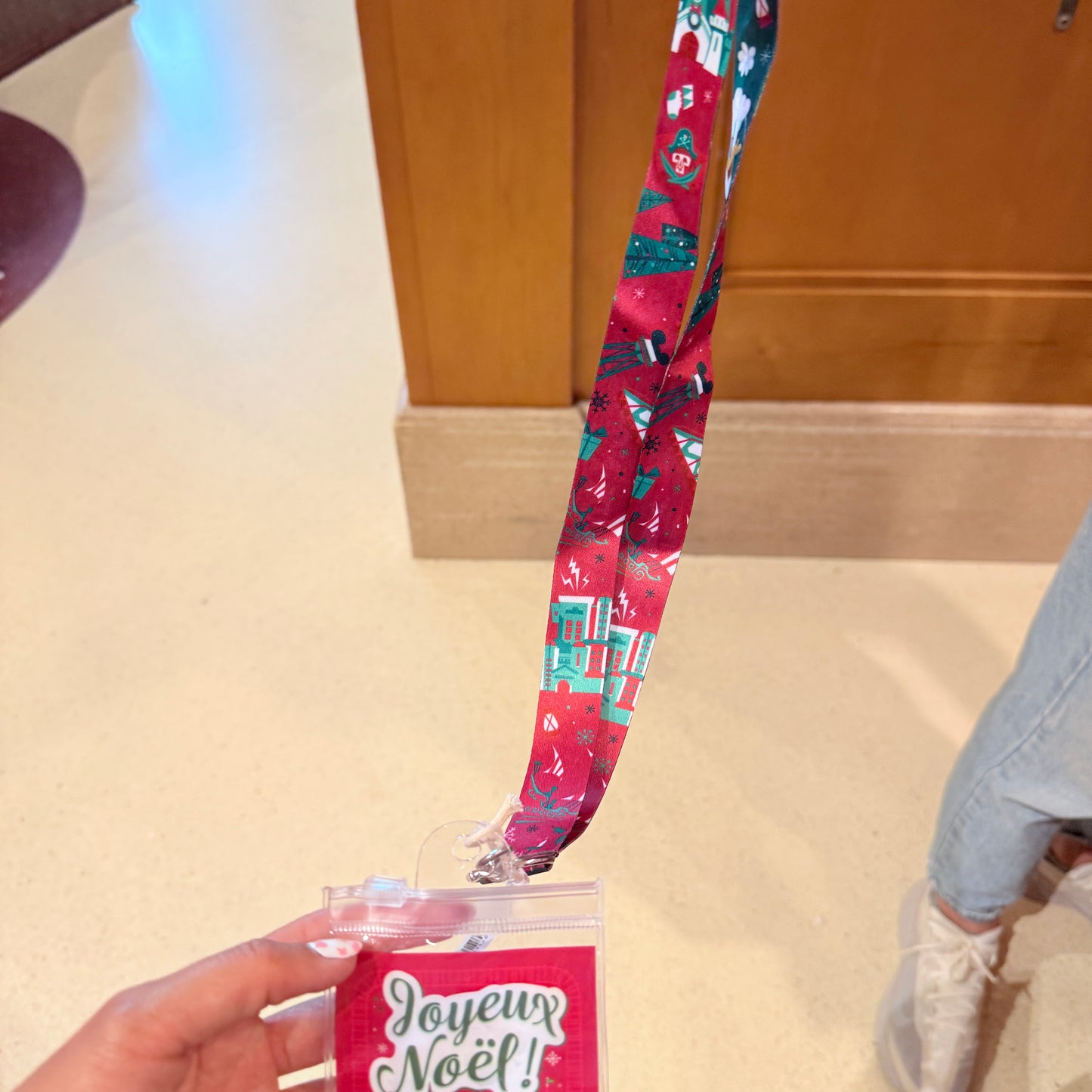 Lanyard Navidad 2026 Disneyland Paris
