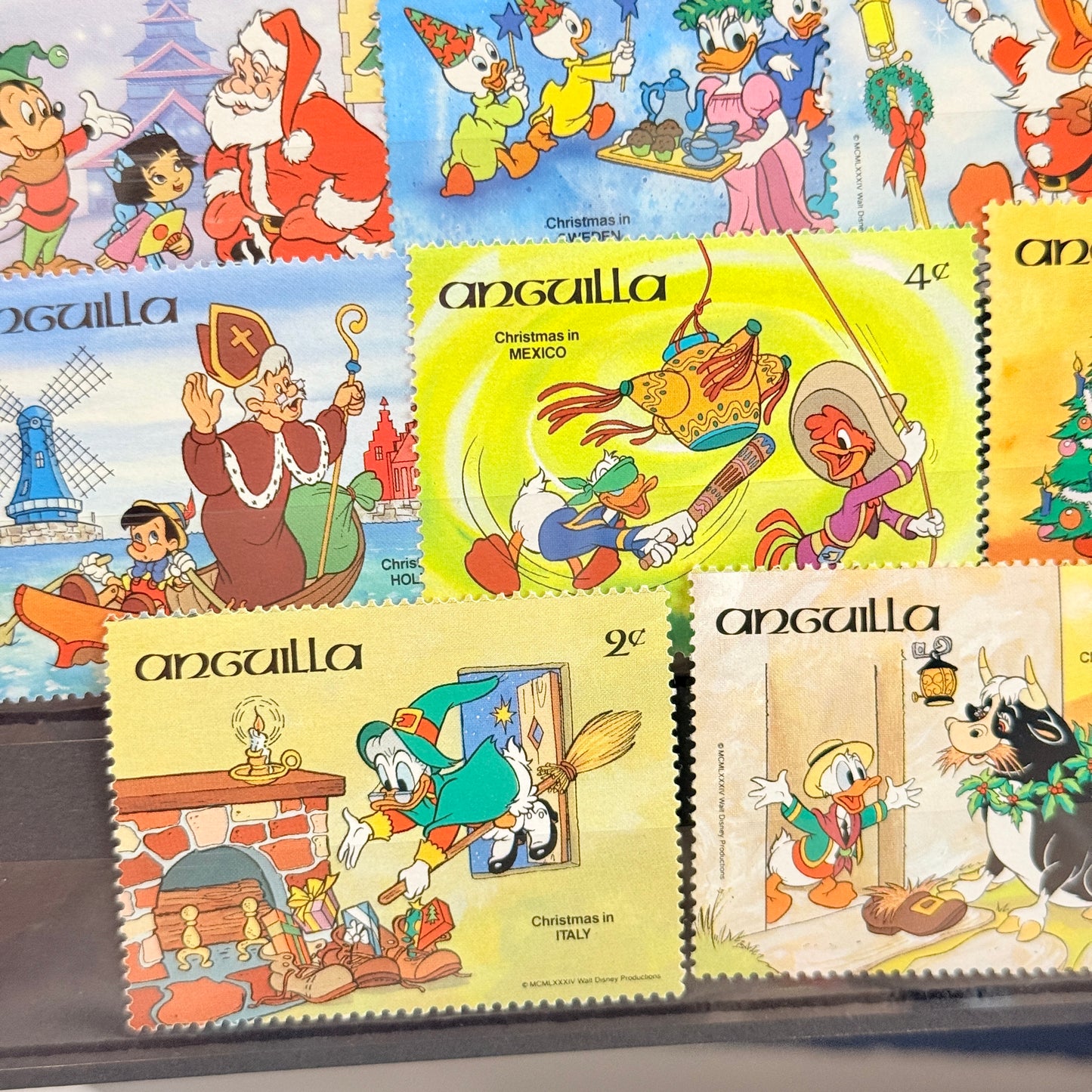 Set 8 Sellos Navidad Anguilla Países del Mundo Mickey Mouse y Amigos