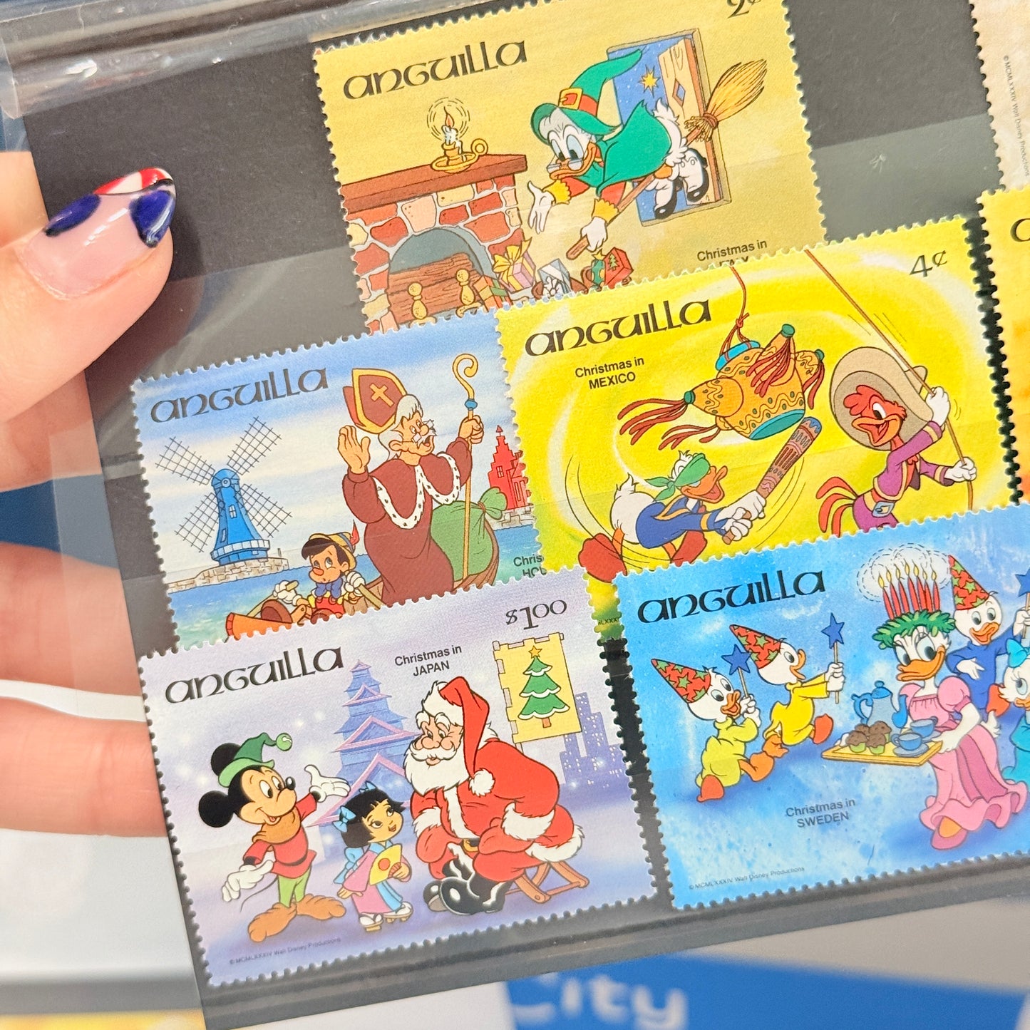 Set 8 Sellos Navidad Anguilla Países del Mundo Mickey Mouse y Amigos