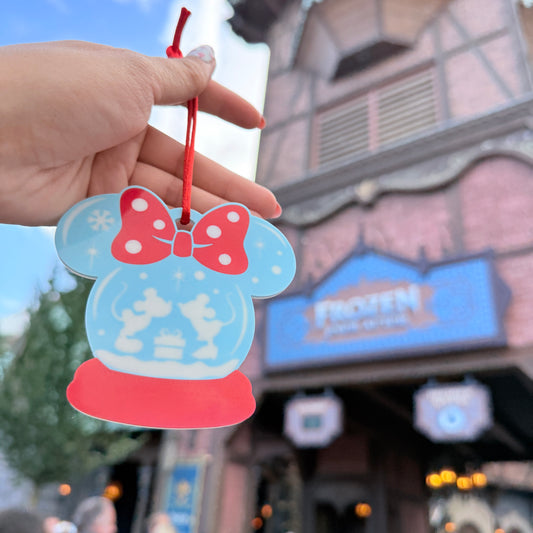 Adorno 3D Minnie Mouse Bola Lazo Navidad Beso
