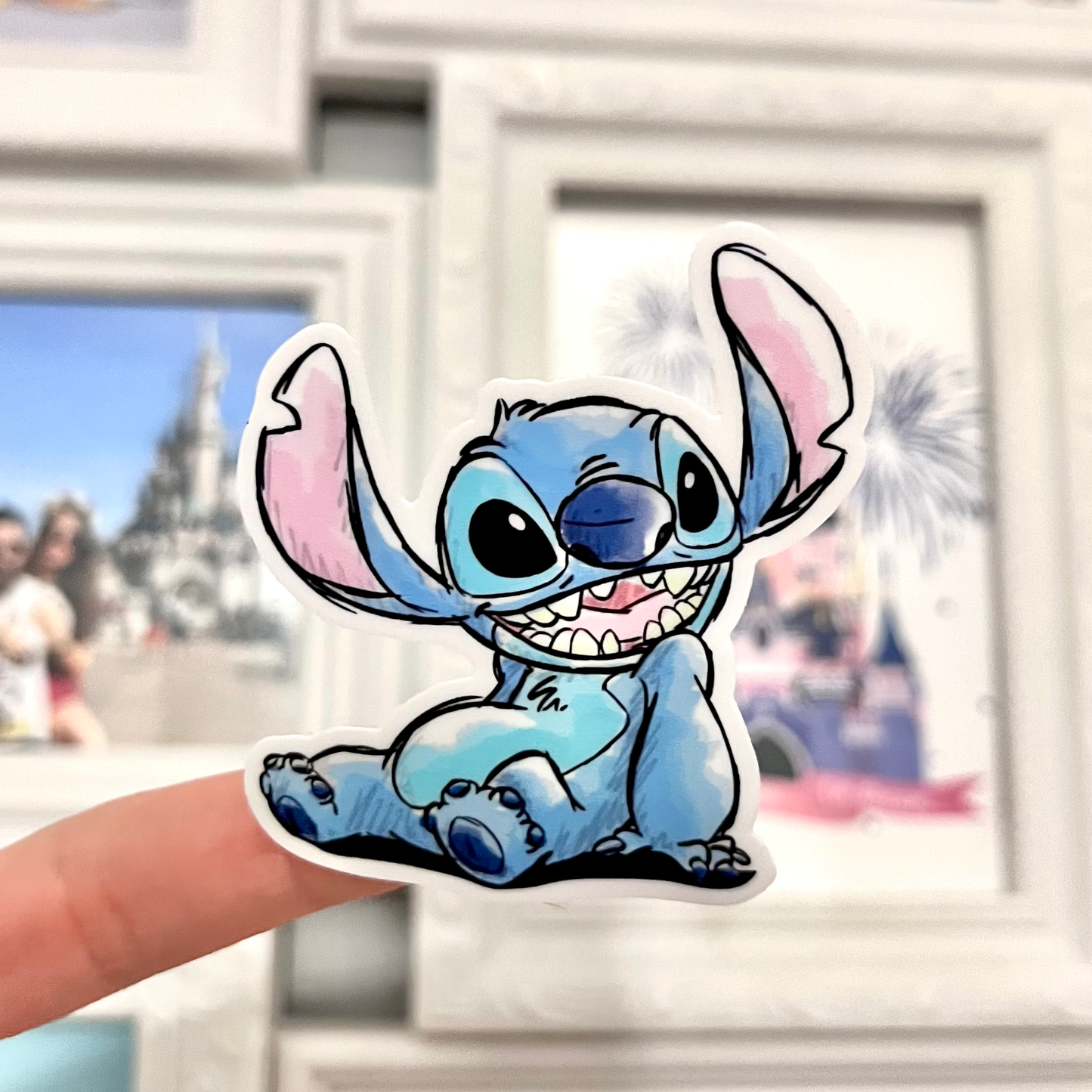 Pegatina Stitch sentado