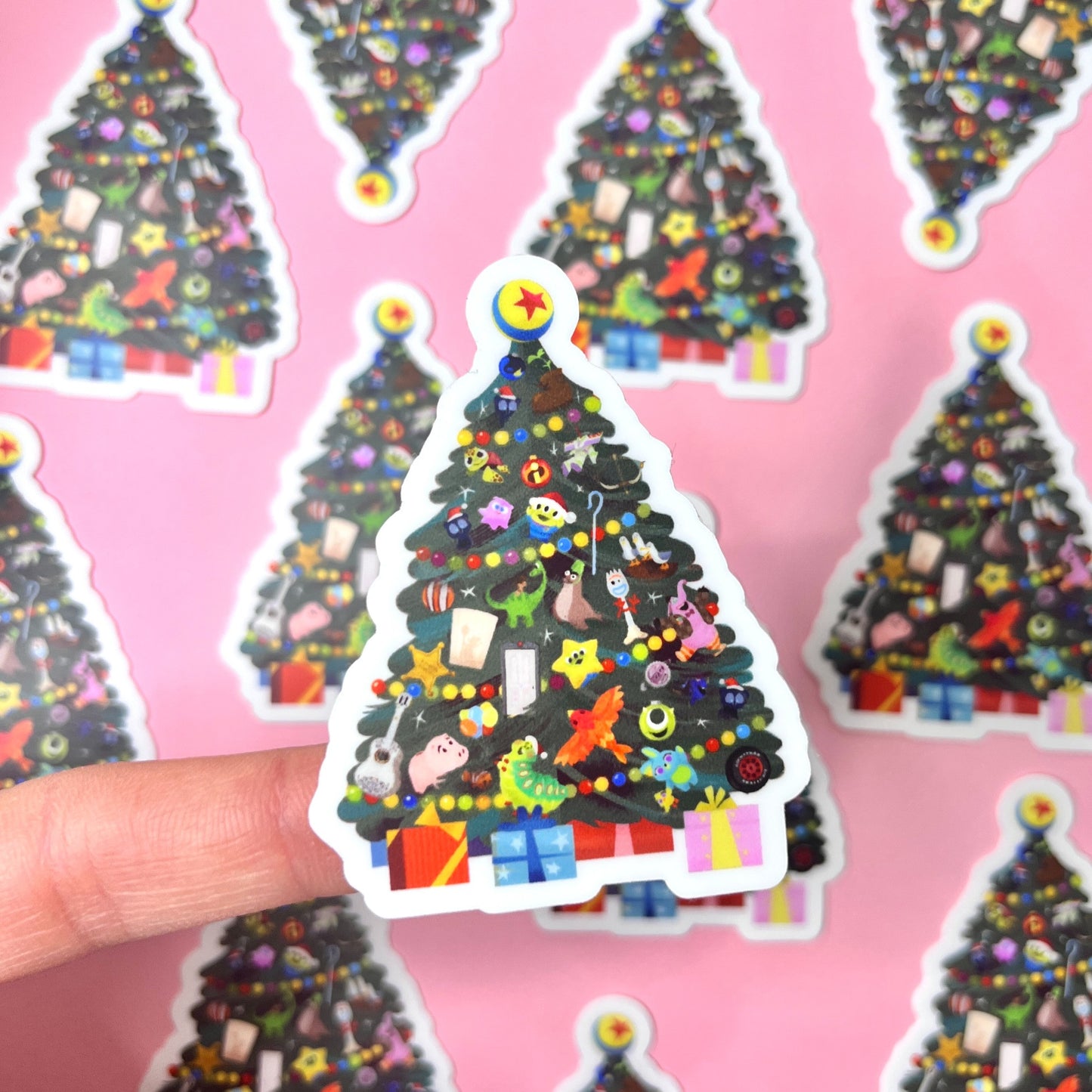 Pegatina arbol de Navidad personajes de Pixar